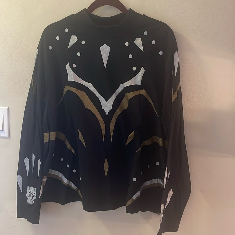 NWT Disney Marvel Black Panther Wakanda Forever Long Sleeve Top for Women 2X